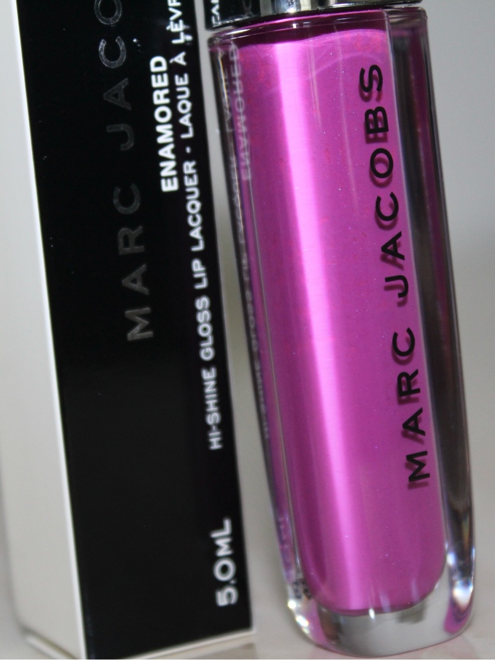 Marc Jacobs Beauty ‘Raspberry Beret’ Enamored Hi-Shine Gloss Lip Lacquer - Picture 10 of 16
